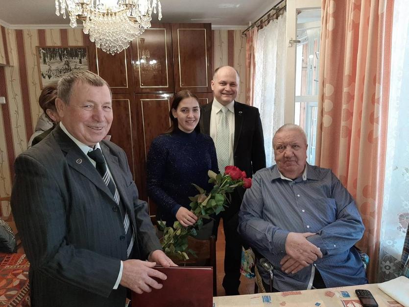90 лет со дня рождения  исполнилось  В.С. Шукшину