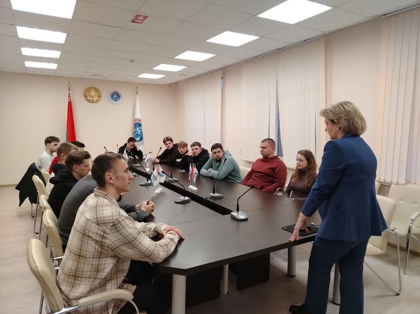 img_20251121_084734_200.jpg img_20251121_084734_200.jpg