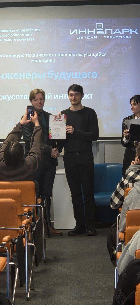 photo_5260446554139596019_y.jpg photo_5260446554139596019_y.jpg