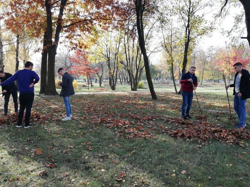 Студенты ГГТУ – участники республиканской добровольной  акции  «Чистый лес»