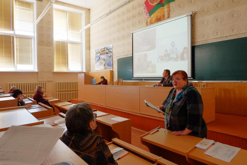 В ГГТУ им. П.О. Сухого 11 марта 2021 г. собрались преподаватели, кураторы академических групп, заместители деканов и ведущие специалисты факультетов, специалисты социально-педагогической и психологической службы, воспитатели, заведующие общежитий, чтобы о