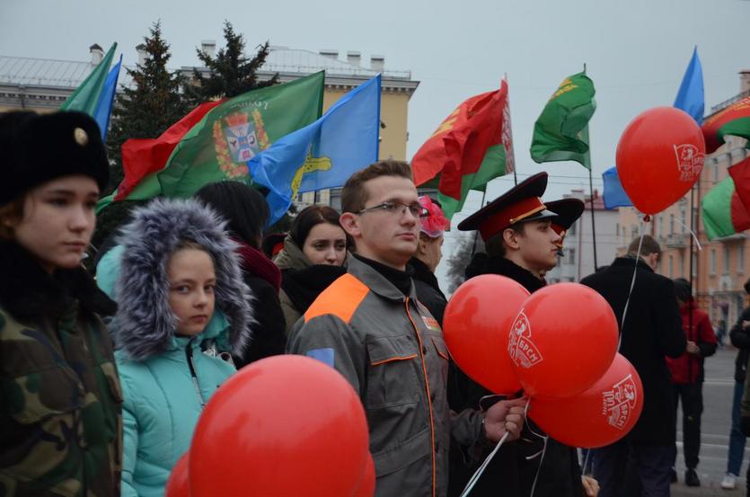 Студенты и сотрудники ГГТУ имени П.О.Сухого приняли участие в митинге к 100-летию комсомола