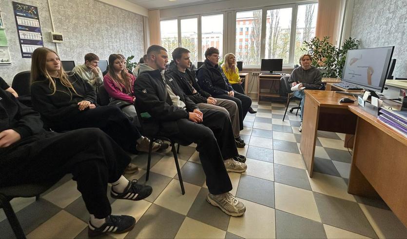 Проф. беседа «Алкоголь+ты = разбитые мечты».jpg Проф. беседа «Алкоголь+ты = разбитые мечты».jpg