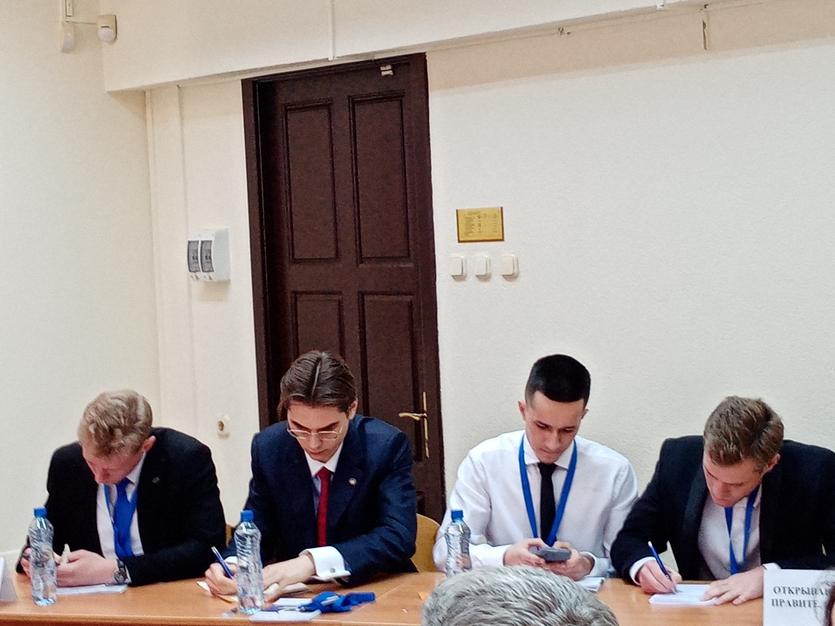 debaty30.05_3.jpg