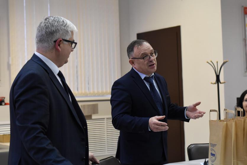 dsc_3569.jpg dsc_3569.jpg