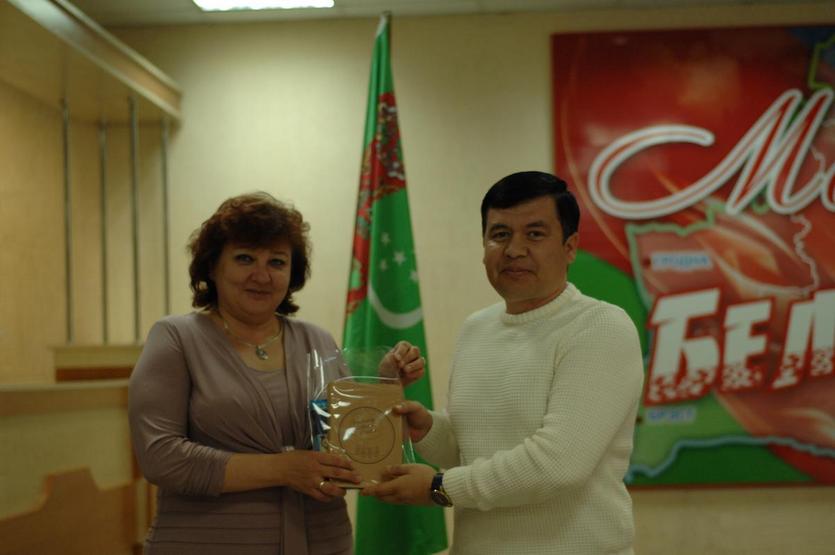 В кафе студенческого общежития №1 состоялся праздничный вечер, посвящённый Дню Независимости Туркменистана.jpg