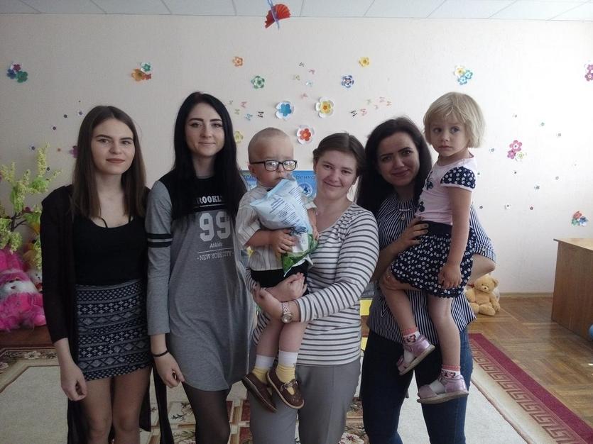 Активисты Белорусского республиканского союза молодежи ГГТУ имени П.О.Сухого совершили благотворительную поездку в «Дом малютки»
