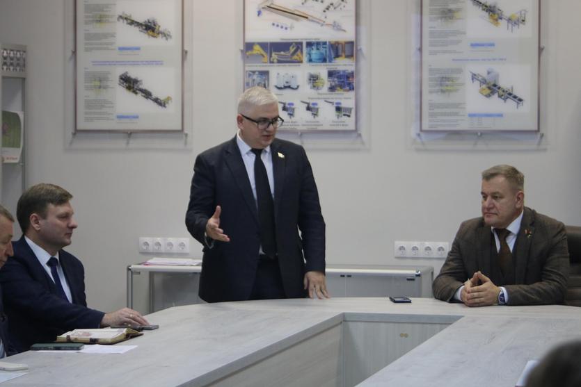 img_5832.jpg img_5832.jpg