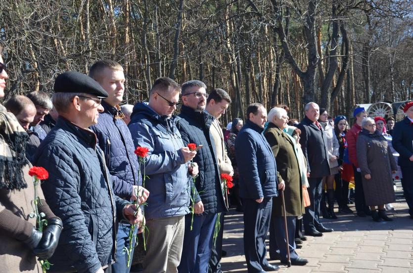Студенты и сотрудники ГГТУ имени П.О.Сухого приняли участие в митинге, приуроченном Дню единения Беларуси и России