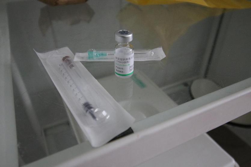 Продолжается кампания по вакцинации против COVID-19