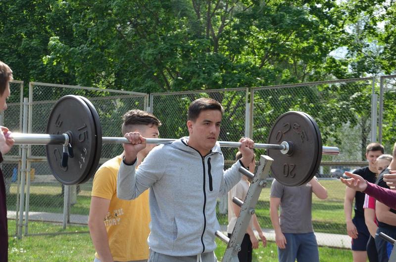 В ГГТУ имени П.О.Сухого прошло первенство университета по пауэрлифтингу