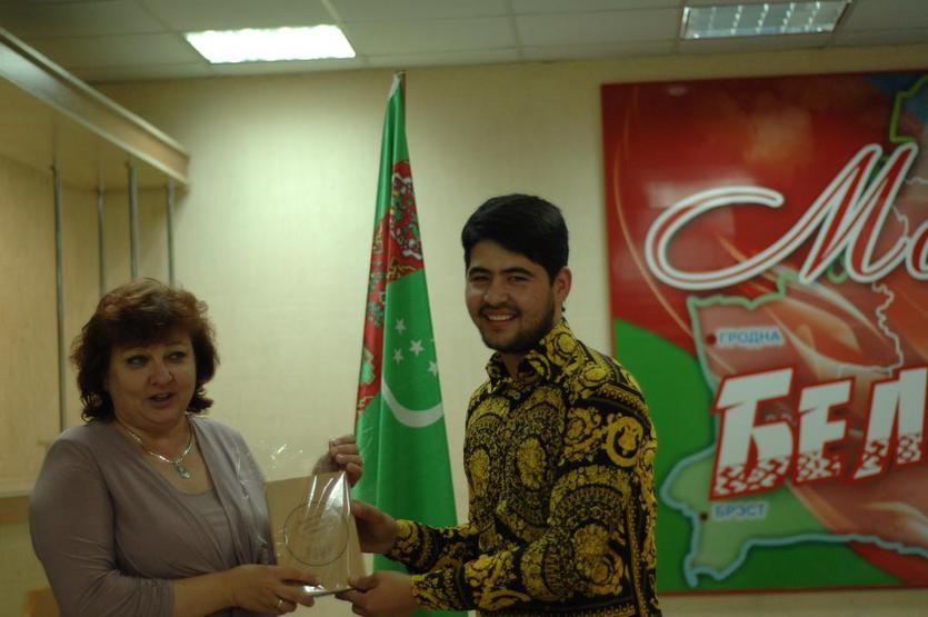 В кафе студенческого общежития №1 состоялся праздничный вечер, посвящённый Дню Независимости Туркменистана.jpg