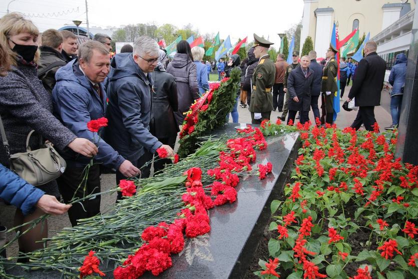 Прошли районные и городские митинги, посвященные Дню Великой Победы над фашизмом.