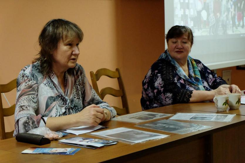 В студенческом общежитии №2 состоялось заседание членов клуба молодой семьи «СемьЯ».jpg