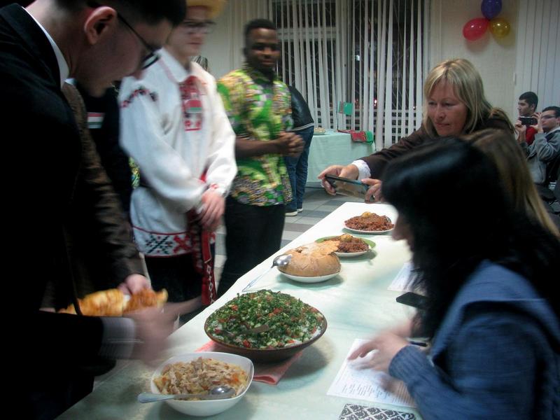 В ГГТУ имени П.О.Сухого состоялся творческий конкурс «Кухни народов мира»