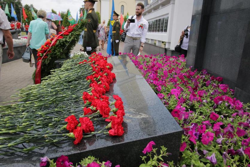 Прошли районные и городские митинги, посвященные Дню Независимости Республики Беларусь!