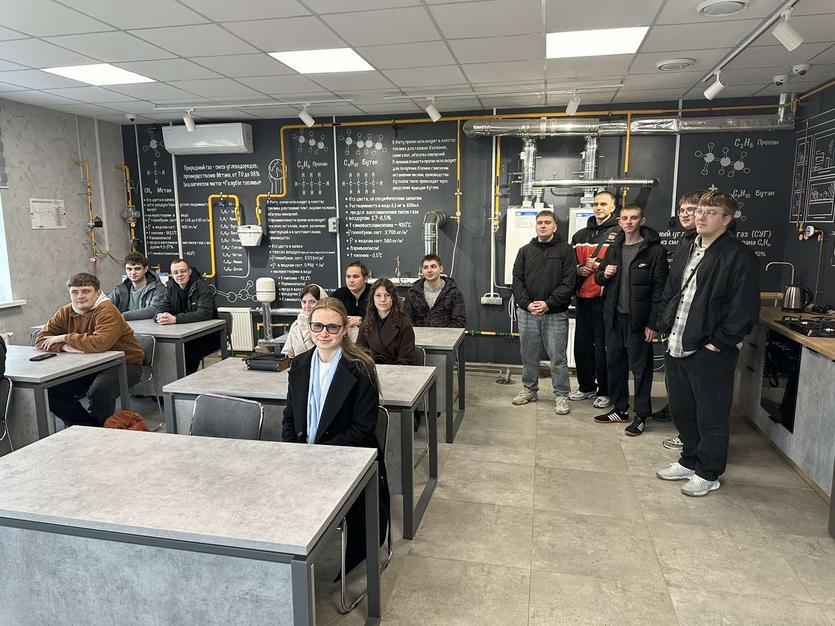 img-08efecbaebbde92cda3e772cb2d7c0b7-v.jpg img-08efecbaebbde92cda3e772cb2d7c0b7-v.jpg