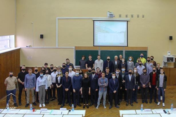 Команда энергетического факультета - победитель отборочного этапа Международного инженерного чемпионата «CASE-IN»! 