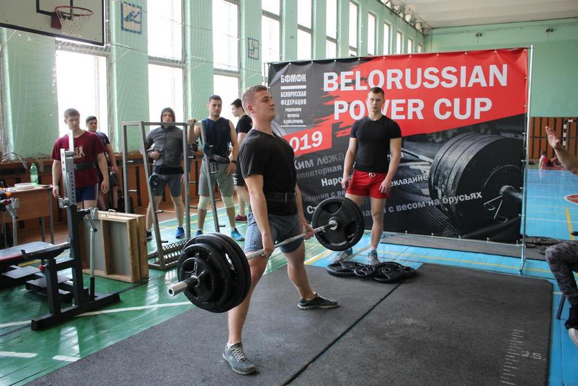 В ГГТУ имени П.О.Сухого  прошел открытый чемпионат  по пауэрлифтингу и стритлифтингу