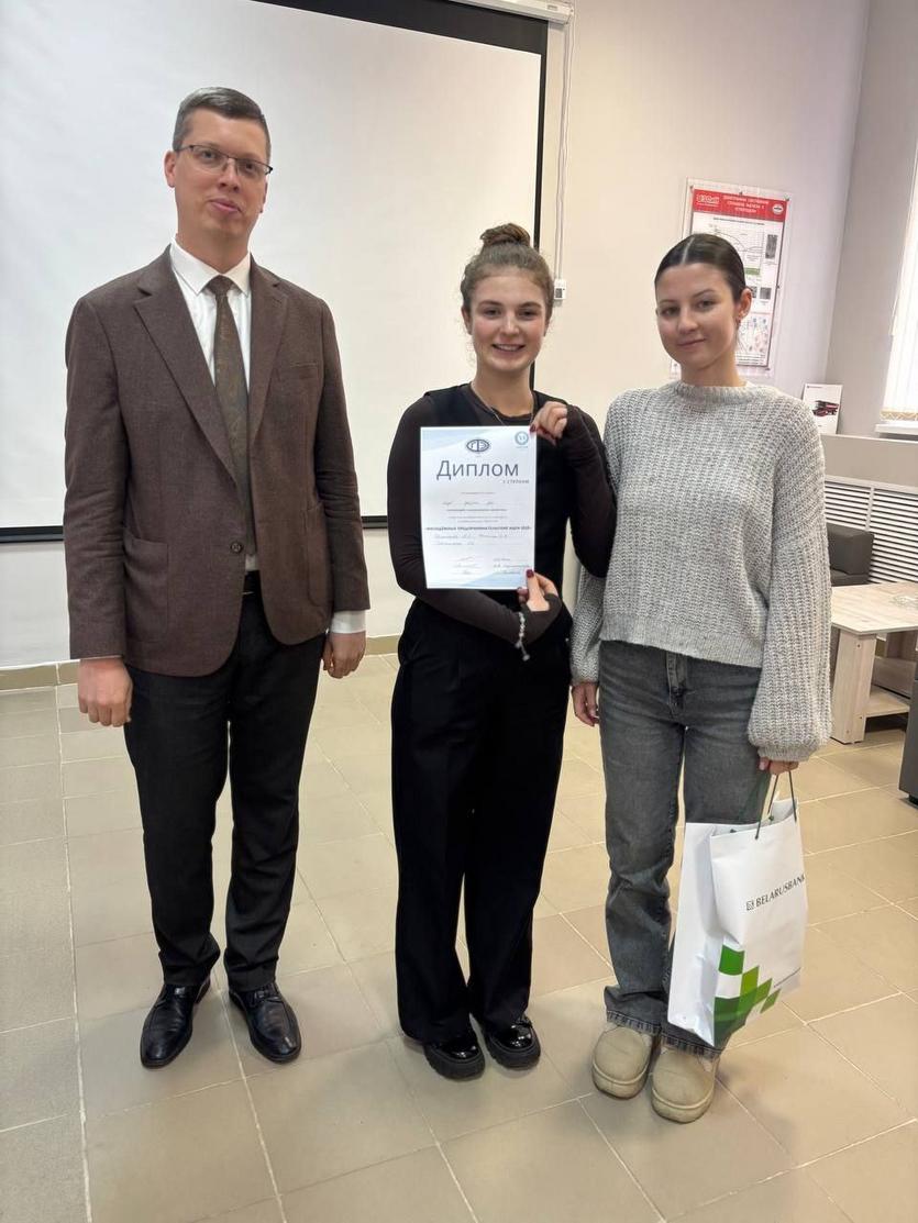 photo_2025-10-29_19-36-51_2.jpg photo_2025-10-29_19-36-51_2.jpg