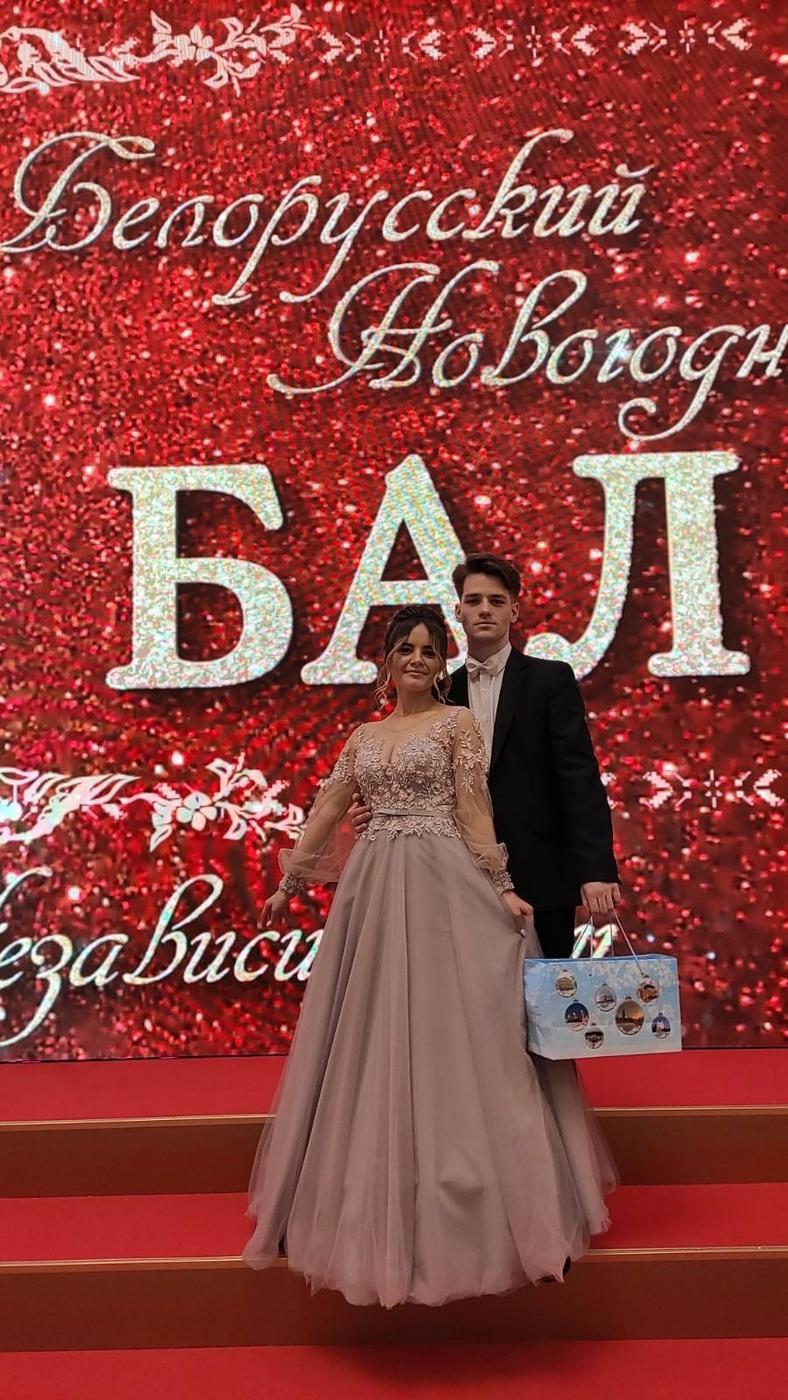  Белорусский новогодний бал для молодежи прошел во Дворце Независимости 29 декабря.jpg