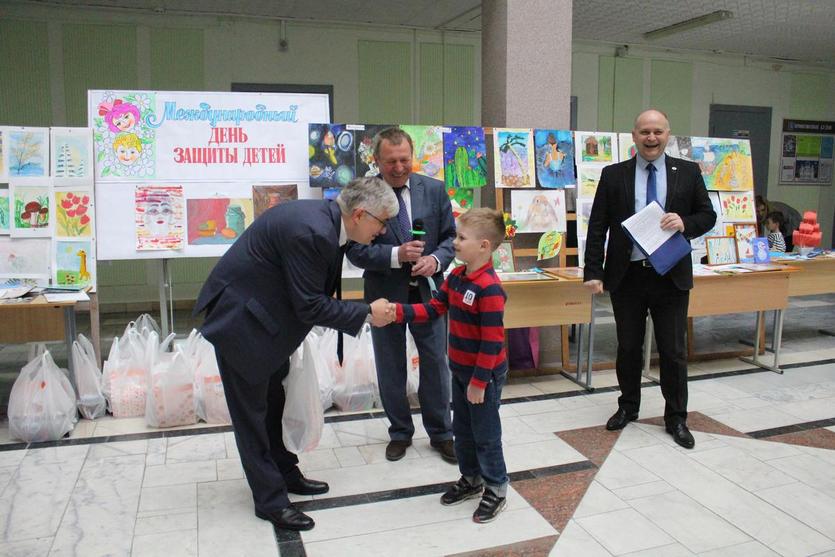 В наш университет «заглянуло» детство: праздник в День защиты детей 