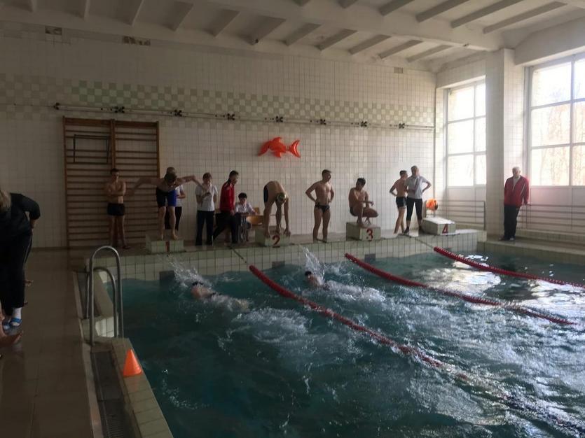 Соревнования по плаванию прошли на «УРА!»