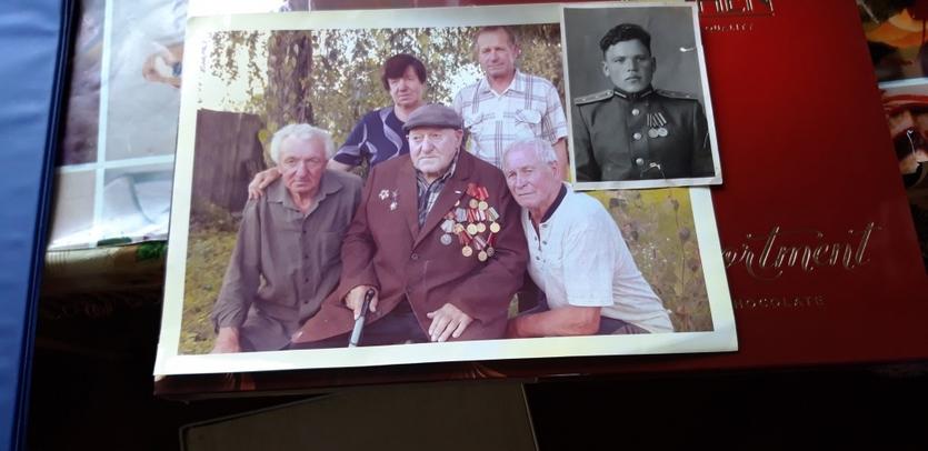 «Беларусь помнит»: сотрудники ГГТУ посетили ветеранов Великой Отечественной войны