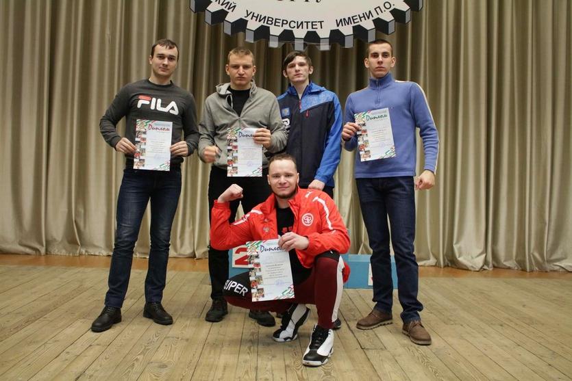 Сборная команда ГГТУ заняла 1 место в общем зачете в соревнованиях по армрестлингу