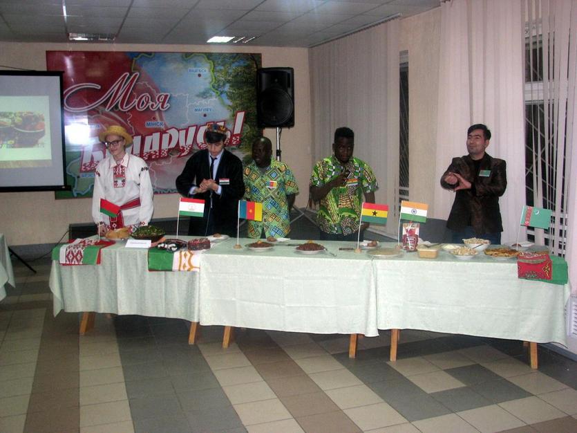 В ГГТУ имени П.О.Сухого состоялся творческий конкурс «Кухни народов мира»
