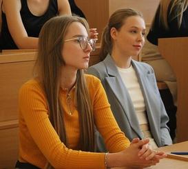 На заседании Студенческого совета университета обсудили Национальный доклад «О положении молодежи в Республике Беларусь в 2022 году» 